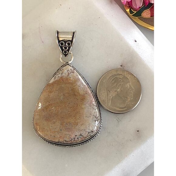 925 Sterling Fossil Large Coral Teardrop Pendant - Picture 3 of 6